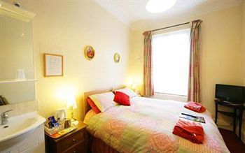 Friars Rest 3*